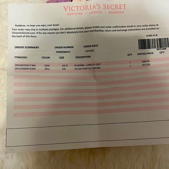 Glow waffle socks from Victoria’s Secret brand new - Picture 2 of 2